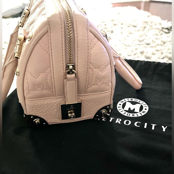 Metro City Handbag Pink Small Boston Bag Satchel Purse Lock Leather Speedy Gift - Picture 5 of 13